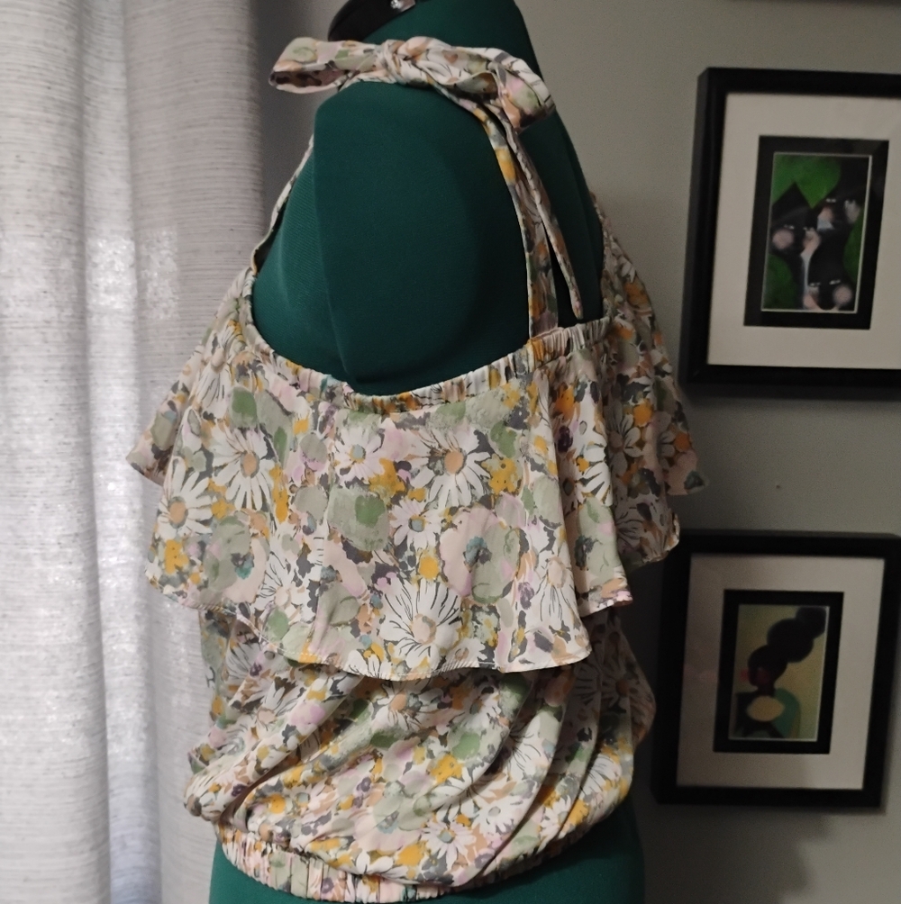 Lauren Conrad Ruffle Lady Daisies Pastel Satiny One-Shoulder Tie Top Sz L NWOT - Picture 8 of 11